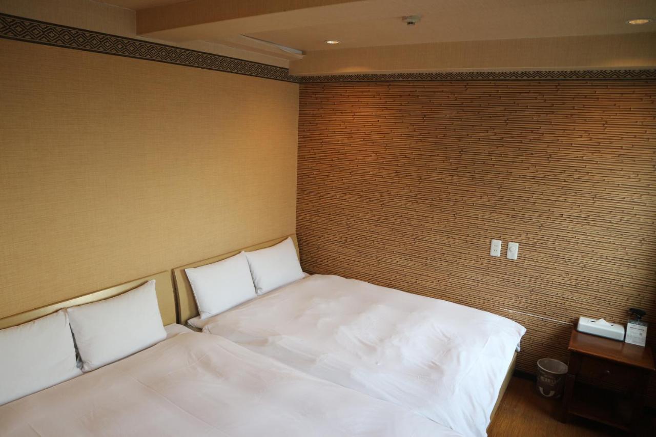 Uehonmachi Plaza Hotel (Adults Only) Ōsaka Exterior foto